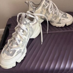Sneaker